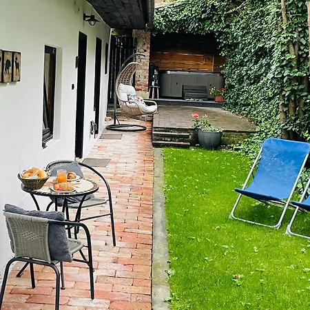 Hedra Apartman Eger